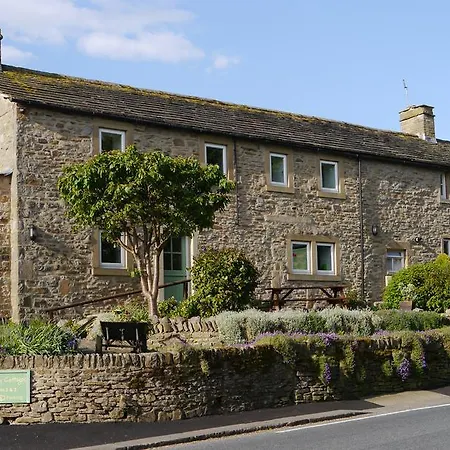 Poppy Cottages No. 1 & 2 *